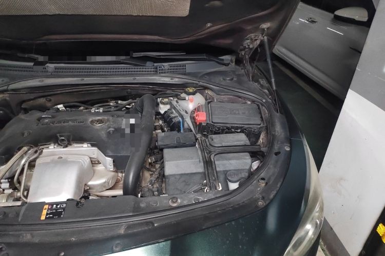 Used Buick LaCrosse 2016 Revised Version 28T Elite Edition Engine Bay Left