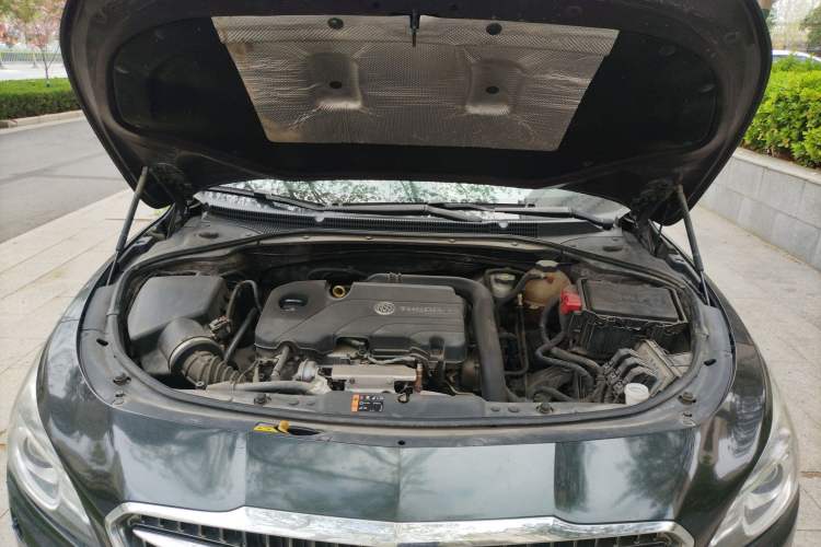 Used Buick LaCrosse 2016 20T Elite Edition Engine Bay