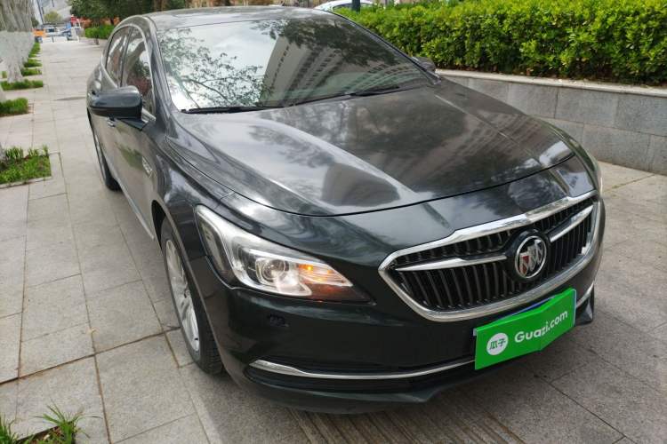 Used Buick LaCrosse 2016 20T Elite Edition Front Right 45 Deg