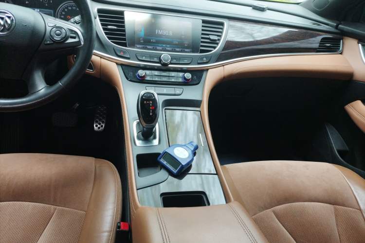 Used Buick LaCrosse 2016 20T Elite Edition Gear Lever