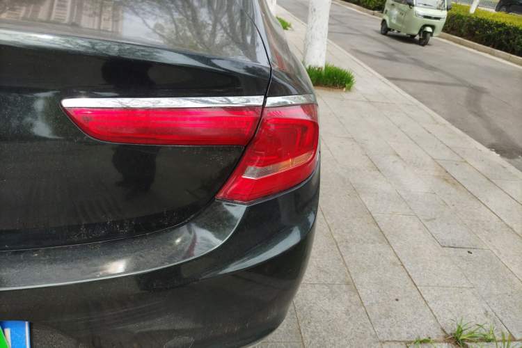 Used Buick LaCrosse 2016 20T Elite Edition Right Rear Taillight