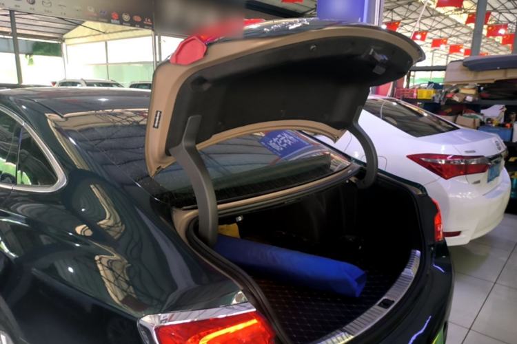 Used Buick LaCrosse 2016 Revised Version 28T Elite Edition Trunk