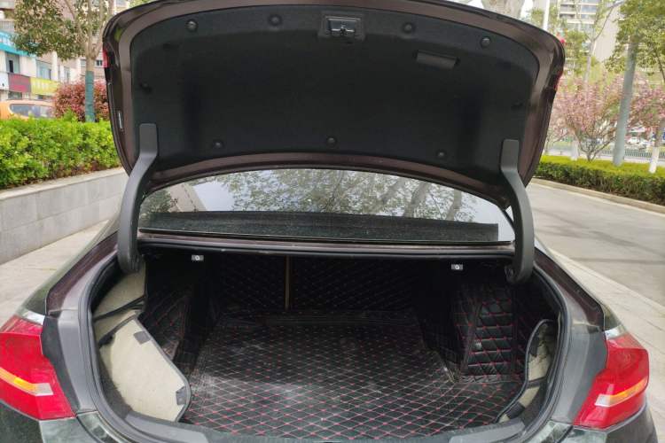 Used Buick LaCrosse 2016 20T Elite Edition Trunk