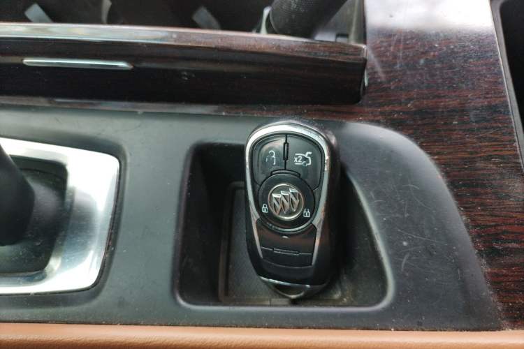 Used Buick LaCrosse 2016 20T Elite Edition Vehicle Key