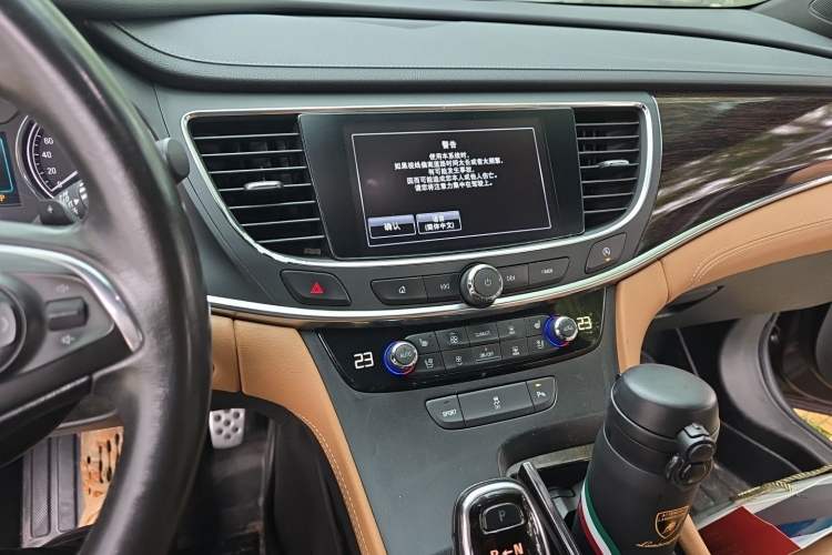 Used Buick LaCrosse 2016 20T Elite Edition Audio And AC Panel