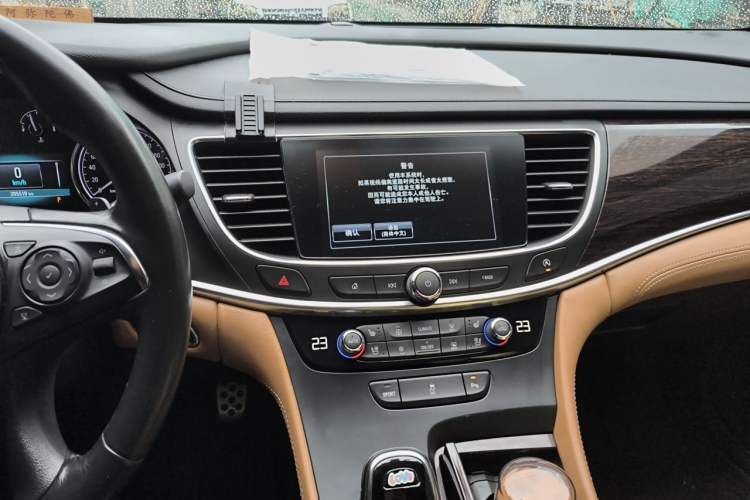 Used Buick LaCrosse 2016 28T Elite Model Audio And AC Panel