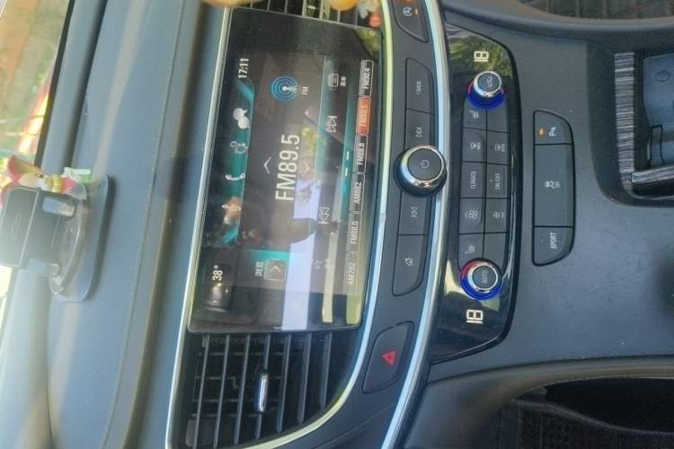 Used Buick LaCrosse 2016 Revised 20T Leading Edition Audio And AC Panel