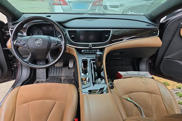 Used Buick LaCrosse 2016 20T Elite Edition Center Console
