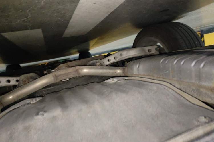 Used Buick LaCrosse 2016 28T Luxury Version Chassis Rear
