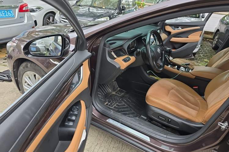 Used Buick LaCrosse 2016 20T Elite Edition Driver Seat