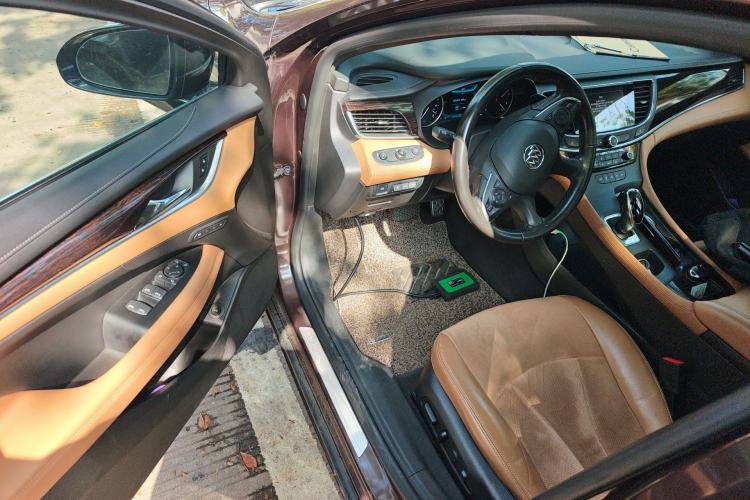 Used Buick LaCrosse 2016 20T Luxury Model Driver Seat