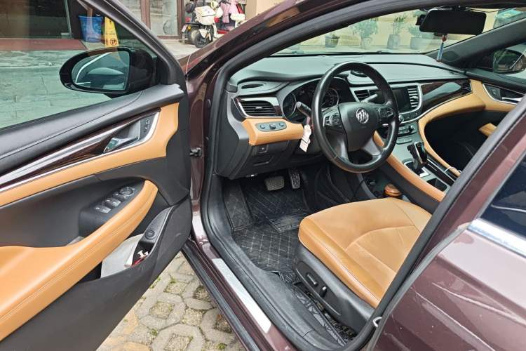 Used Buick LaCrosse 2016 20T Elite Edition Driver Seat