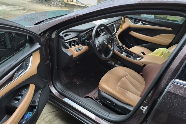 Used Buick LaCrosse 2016 28T Elite Model Driver Seat