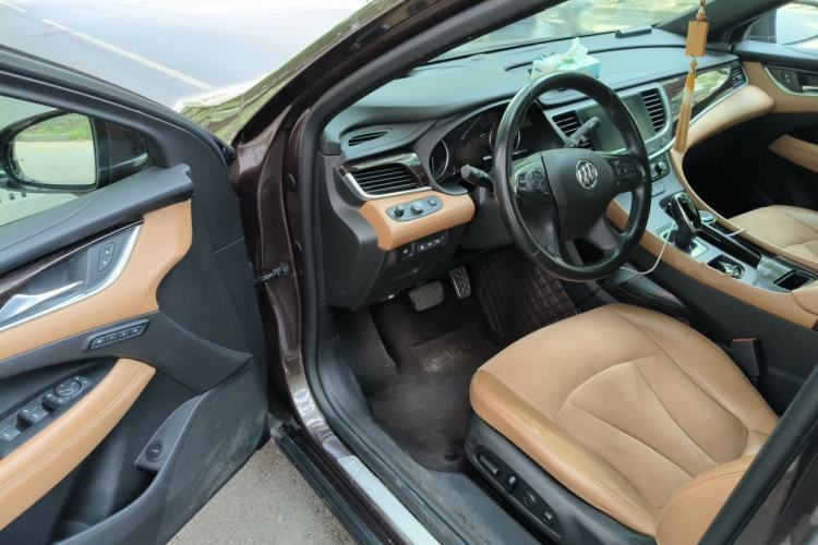 Used Buick LaCrosse 2016 20T Luxury Model Driver Seat