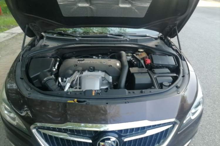 Used Buick LaCrosse 2016 28T Premium Edition Engine Bay