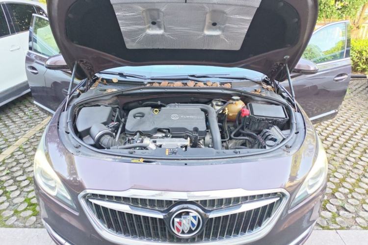 Used Buick LaCrosse 2016 20T Elite Edition Engine Bay