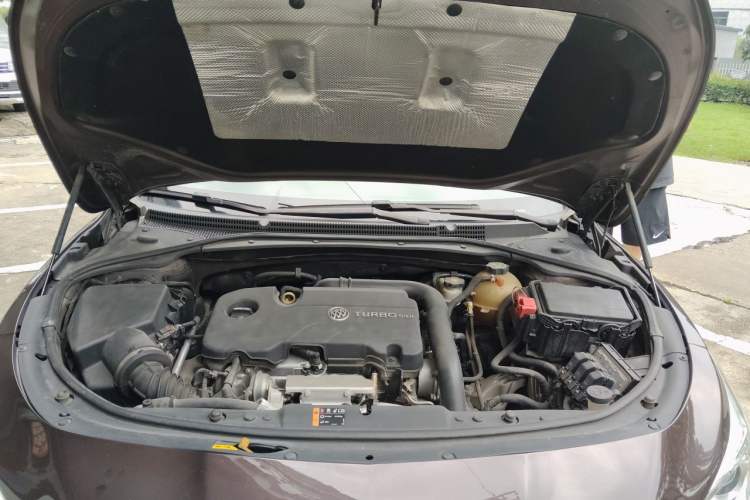 Used Buick LaCrosse 2016 20T Leading Model Engine Bay