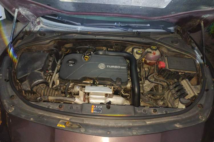 Used Buick LaCrosse 2016 20T Elite Edition Engine Bay
