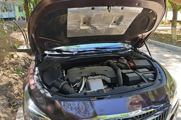Used Buick LaCrosse 2016 28T Luxury Version Engine Bay