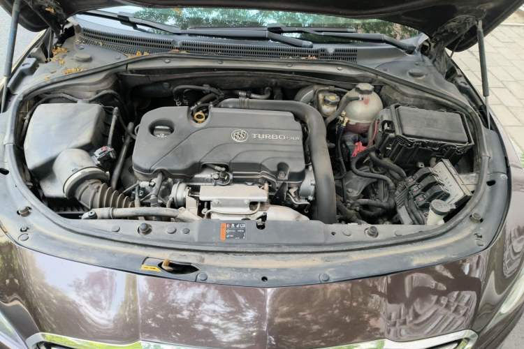 Used Buick LaCrosse 2016 20T Luxury Model Engine Bay