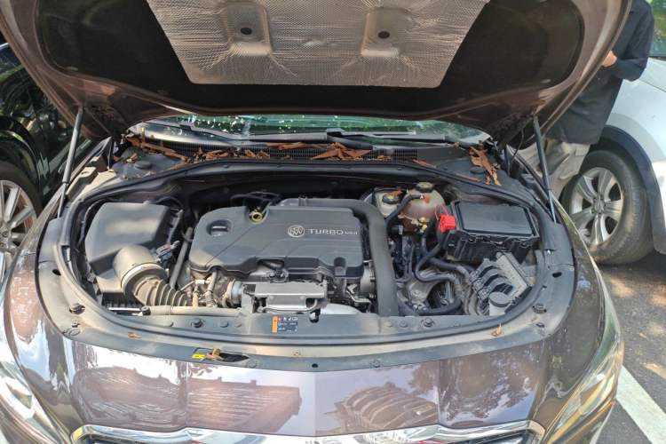 Used Buick LaCrosse 2016 20T Leading Model Engine Bay
