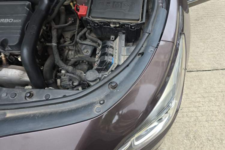 Used Buick LaCrosse 2016 20T Elite Edition Engine Bay Left
