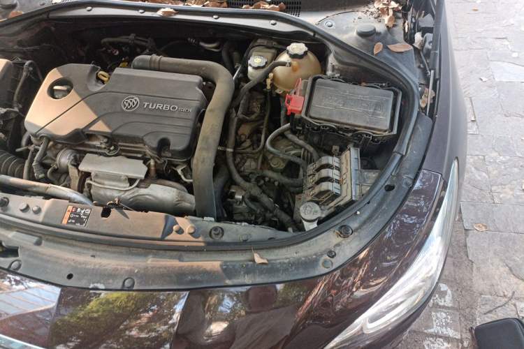 Used Buick LaCrosse 2016 20T Elite Edition Engine Bay Left