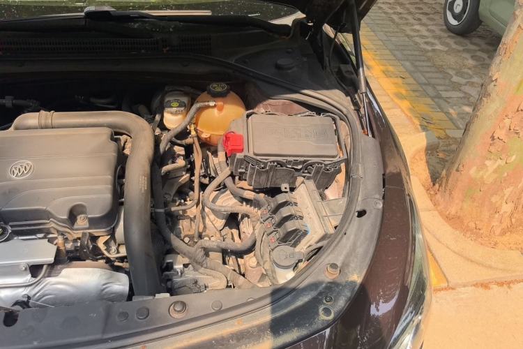 Used Buick LaCrosse 2016 Revised 20T Leading Edition Engine Bay Left
