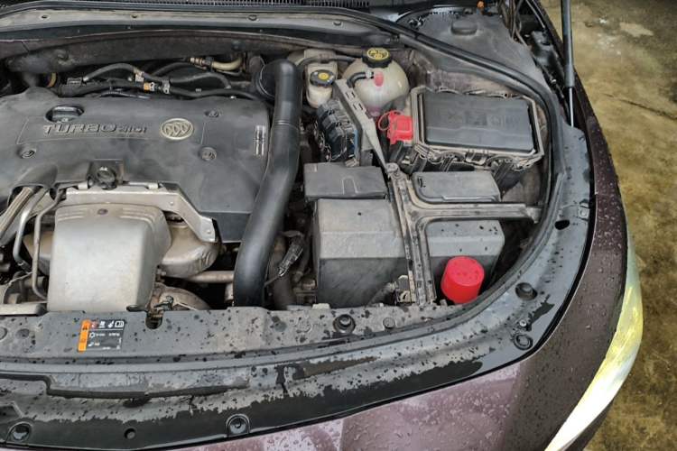 Used Buick LaCrosse 2016 28T Elite Model Engine Bay Left