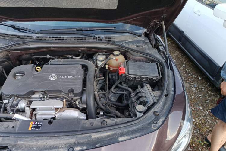 Used Buick LaCrosse 2016 20T Elite Edition Engine Bay Left