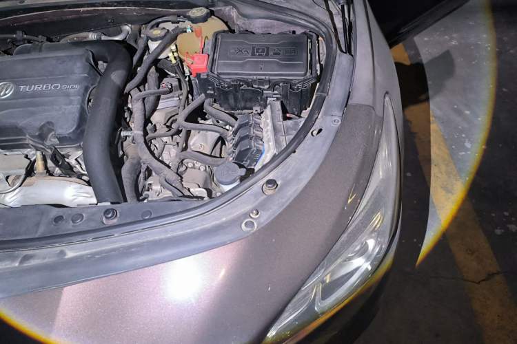 Used Buick LaCrosse 2016 20T Leading Model Engine Bay Left