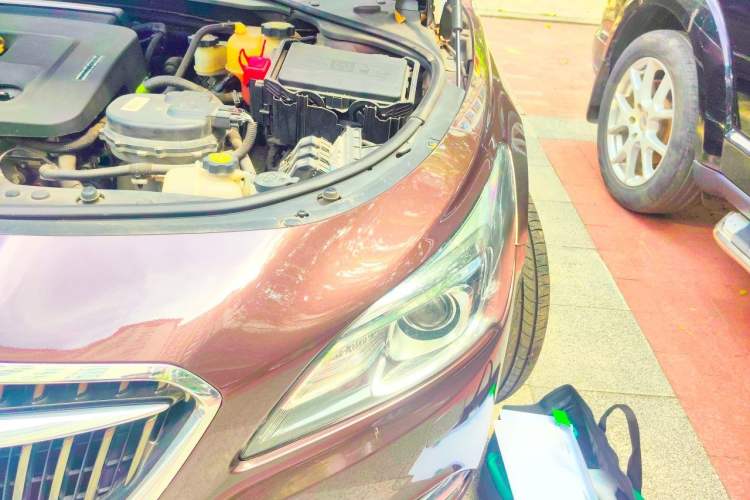 Used Buick LaCrosse 2016 30H Elite Edition Engine Bay Left
