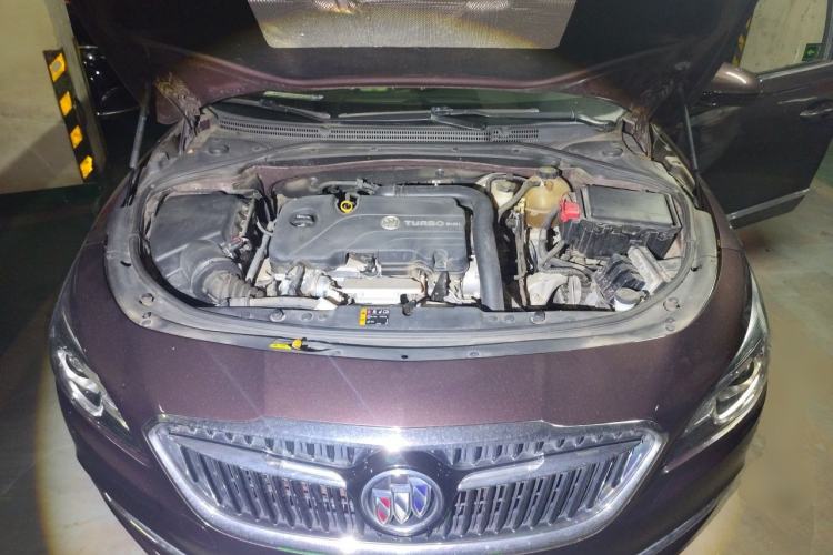 Used Buick LaCrosse 2016 20T Elite Edition Engine Bay