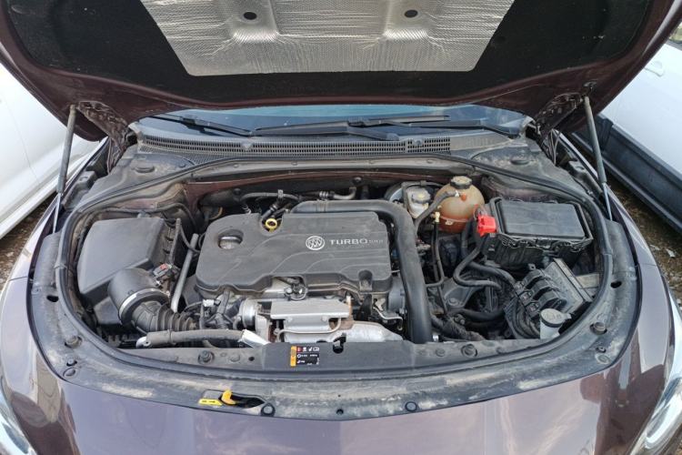 Used Buick LaCrosse 2016 20T Elite Edition Engine Bay
