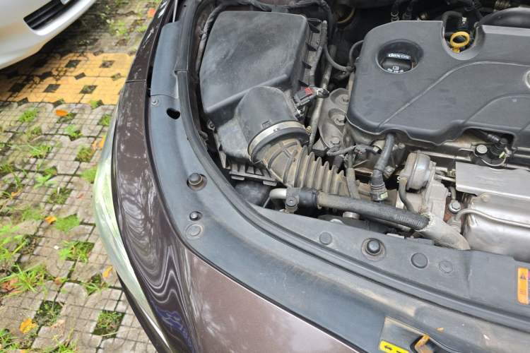 Used Buick LaCrosse 2016 20T Elite Edition Engine Bay Right