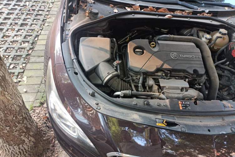 Used Buick LaCrosse 2016 20T Elite Edition Engine Bay Right