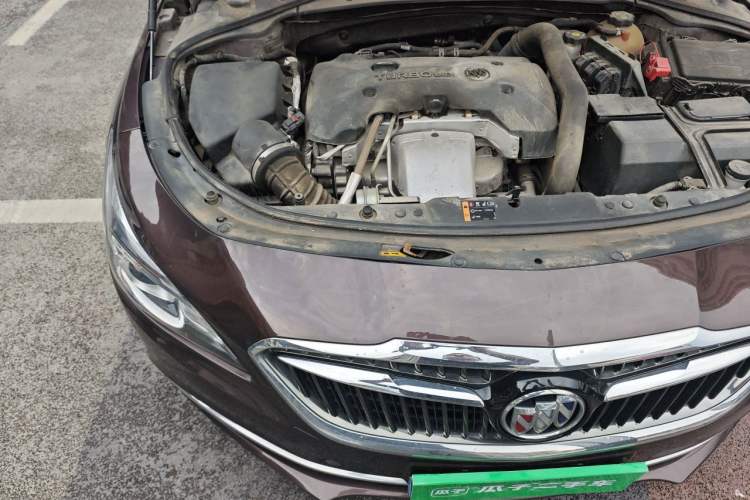 Used Buick LaCrosse 2016 Revised Version 28T Elite Edition Engine Bay Right