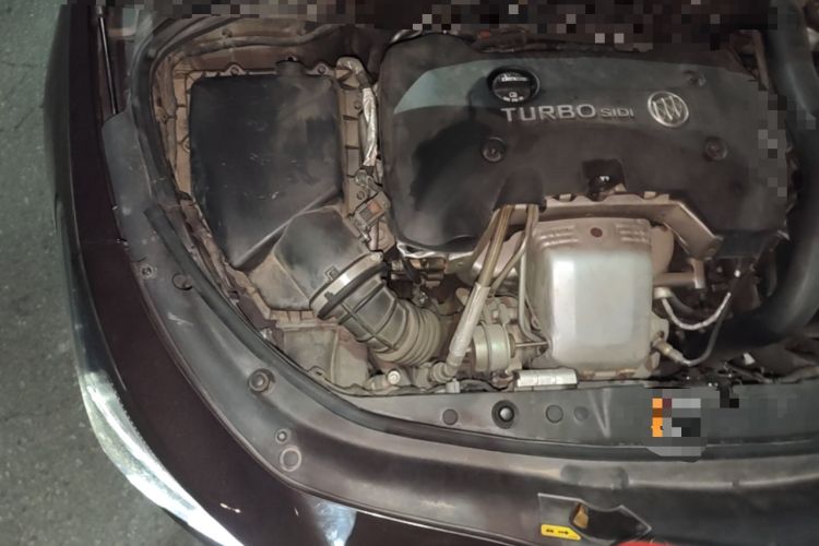 Used Buick LaCrosse 2016 28T Luxury Version Engine Bay Right