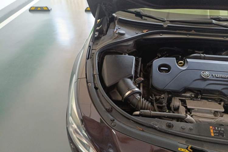 Used Buick LaCrosse 2016 20T Elite Edition Engine Bay Right