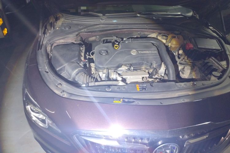 Used Buick LaCrosse 2016 20T Elite Edition Engine Bay Right