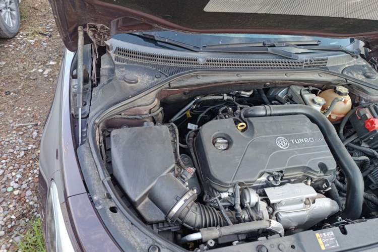 Used Buick LaCrosse 2016 20T Elite Edition Engine Bay Right