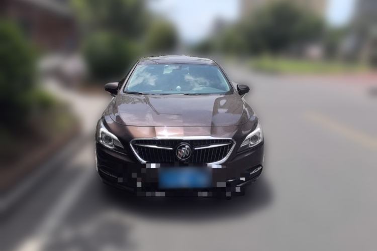 Used Buick LaCrosse 2016 28T Luxury Version Front
