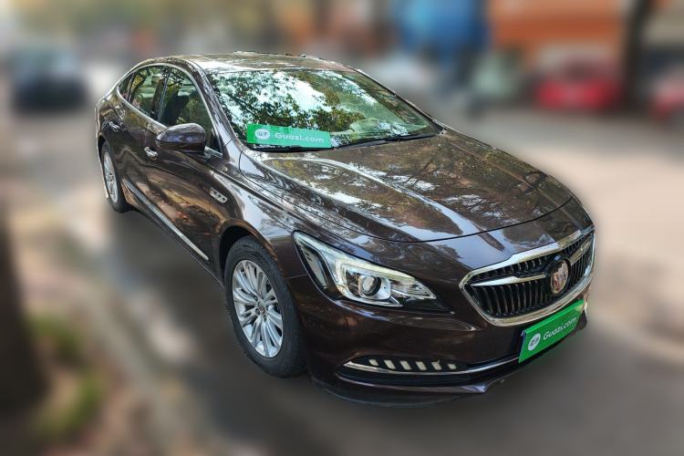 Used Buick LaCrosse 2016 20T Luxury Model Front Right 45 Deg