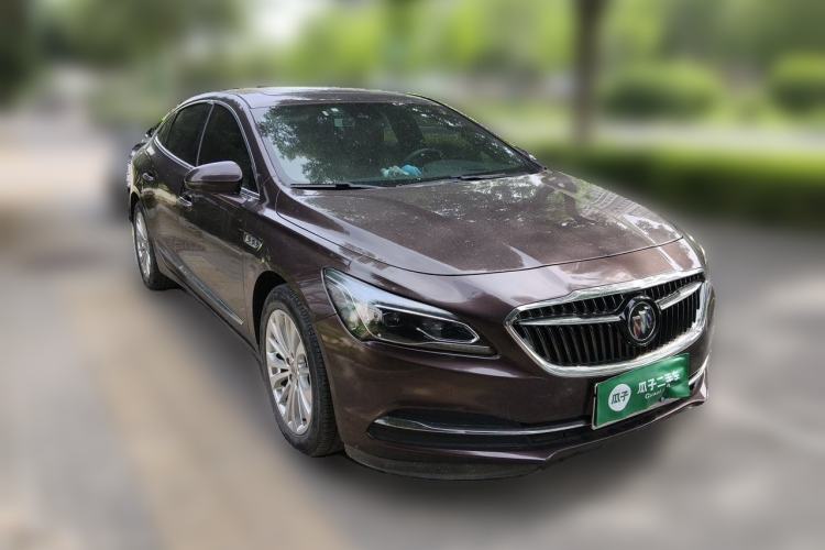 Used Buick LaCrosse 2016 28T Luxury Version Front Right 45 Deg