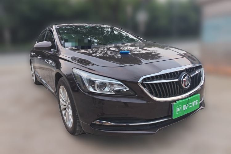 Used Buick LaCrosse 2016 28T Elite Model Front Right 45 Deg