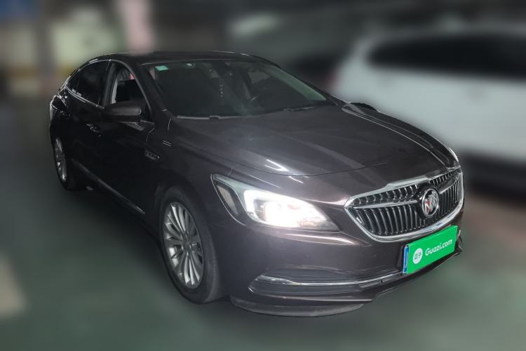 Used Buick LaCrosse 2016 Revised Version 28T Elite Edition Front Right 45 Deg
