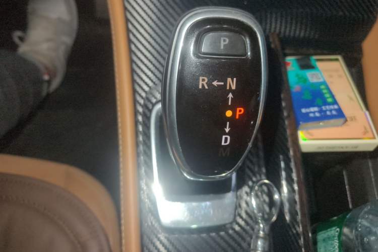 Used Buick LaCrosse 2016 20T Elite Edition Gear Lever
