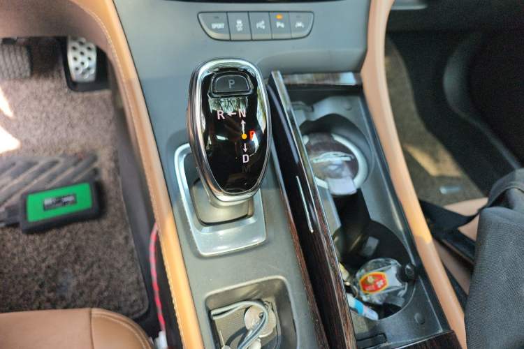 Used Buick LaCrosse 2016 20T Luxury Model Gear Lever