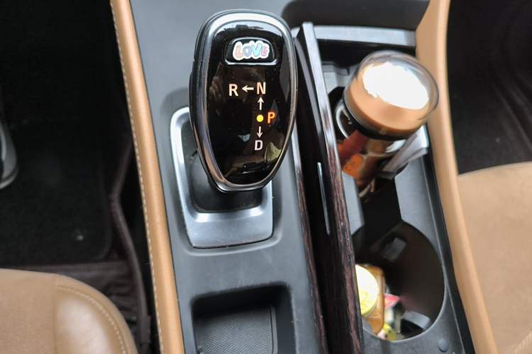 Used Buick LaCrosse 2016 28T Elite Model Gear Lever