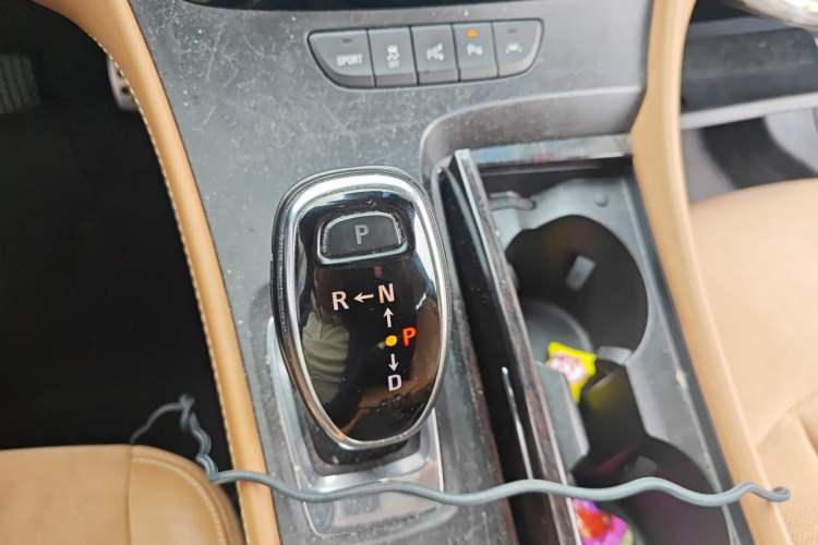 Used Buick LaCrosse 2016 20T Luxury Model Gear Lever